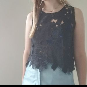 Acemi black cut out eyelet flower tank top sz L